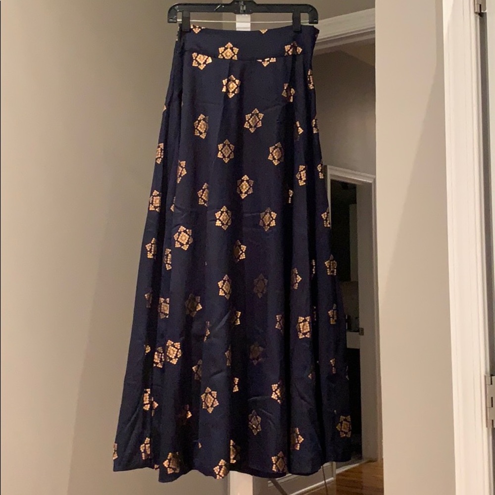 Skirt and crop top, Indian lehenga choli
